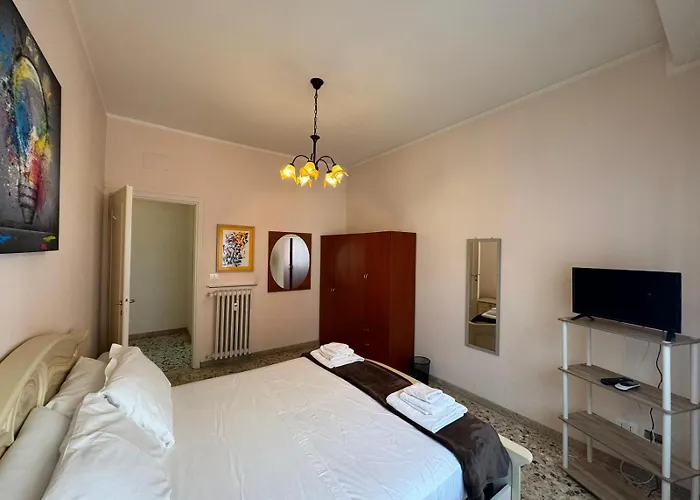 Vintage Charm In Aurelio Apartment Rom