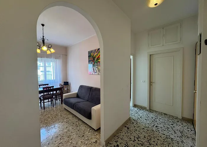 Apartment Vintage Charm In Aurelio Rom