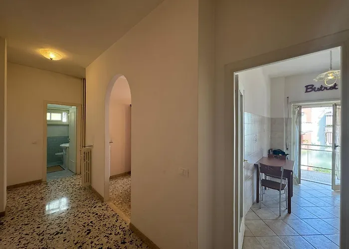 Apartment Vintage Charm In Aurelio